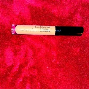Marvelous Moxie women’s makeup